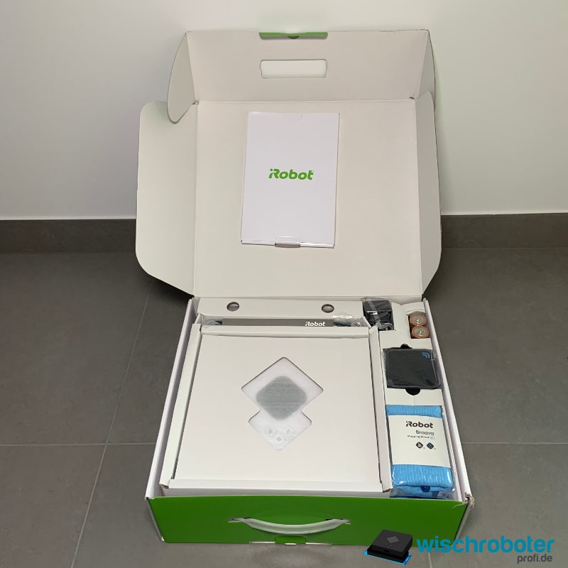 iRobot Braava 390t Unboxing